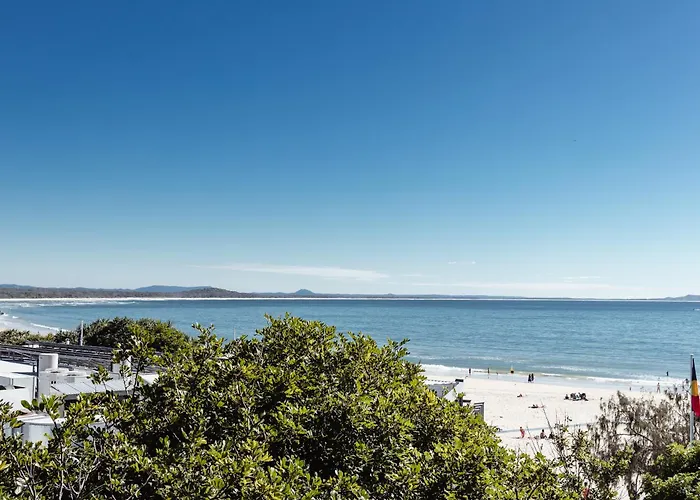 Netanya Noosa Beachfront Resort